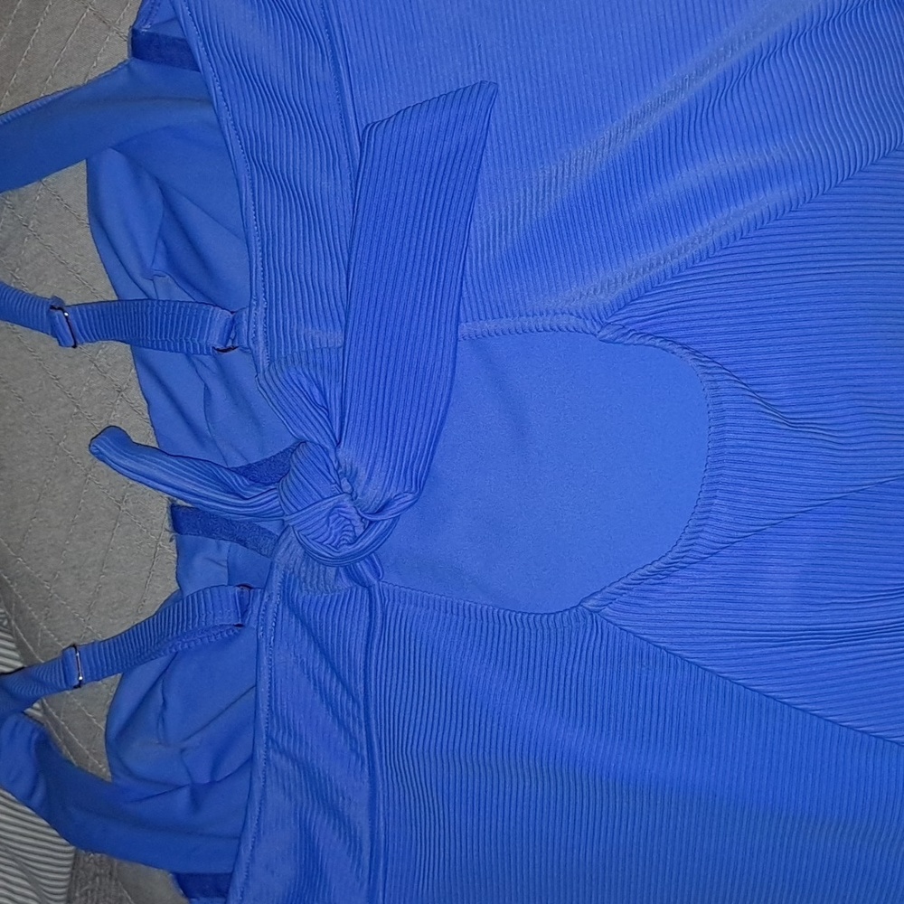 Swimsuit - Picture 5 of 5